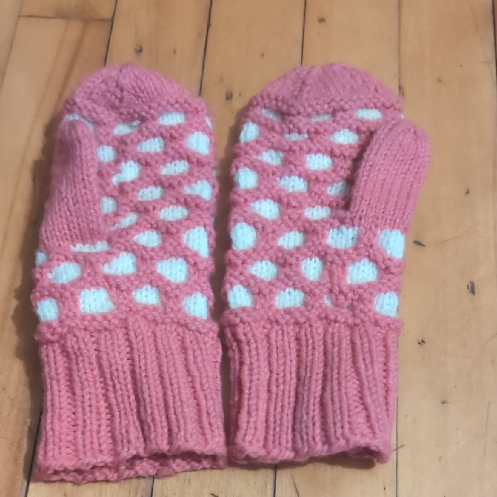 Charming Pink and White Polka Dot Mittens - Picture 2 of 5